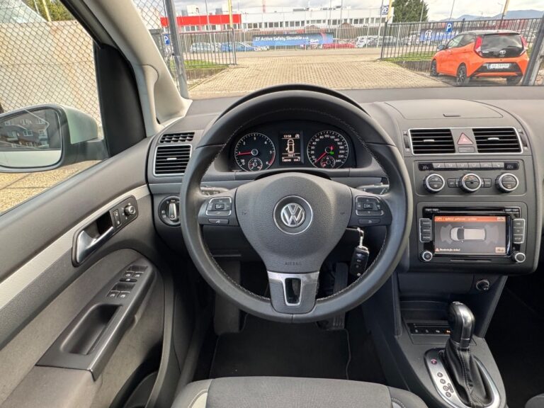 Volkswagen Touran 2.0 TDI Highline DSG