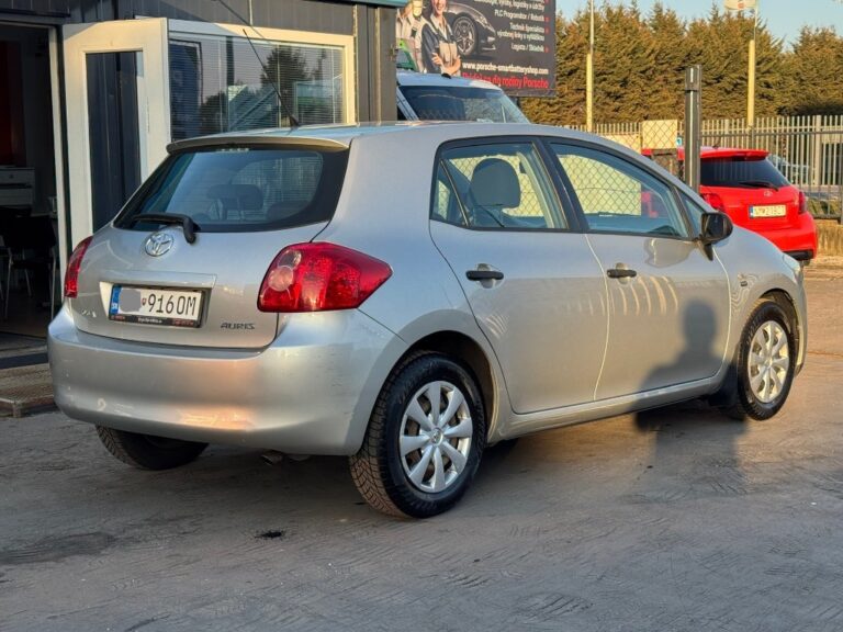 Toyota Auris 1.33 I Dual VVT-i Terra Cool