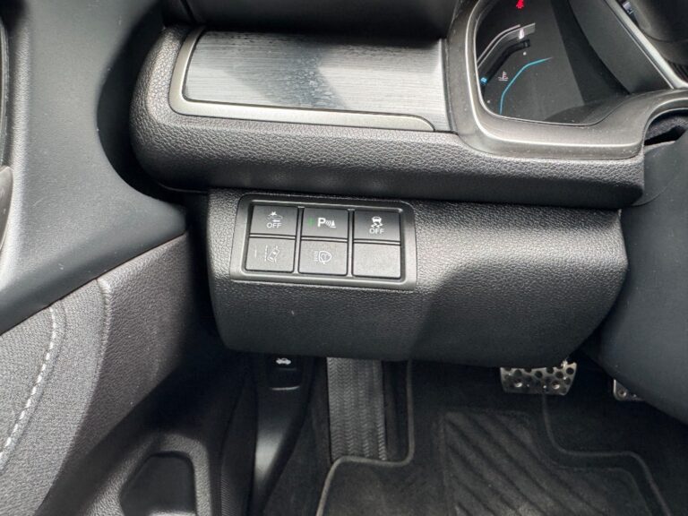 Honda Civic 1.0 DOHC VTEC Turbo Elegance CVT