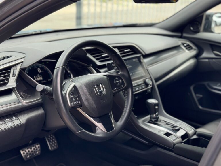 Honda Civic 1.0 DOHC VTEC Turbo Elegance CVT