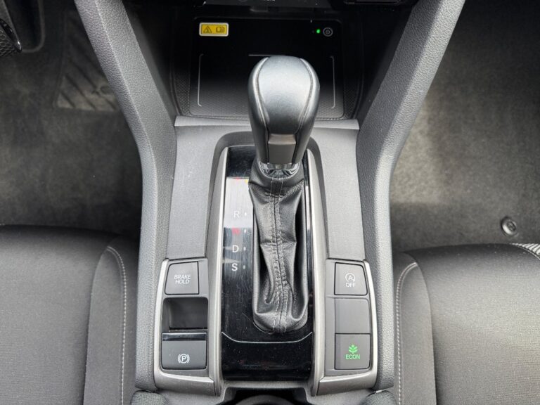 Honda Civic 1.0 DOHC VTEC Turbo Elegance CVT