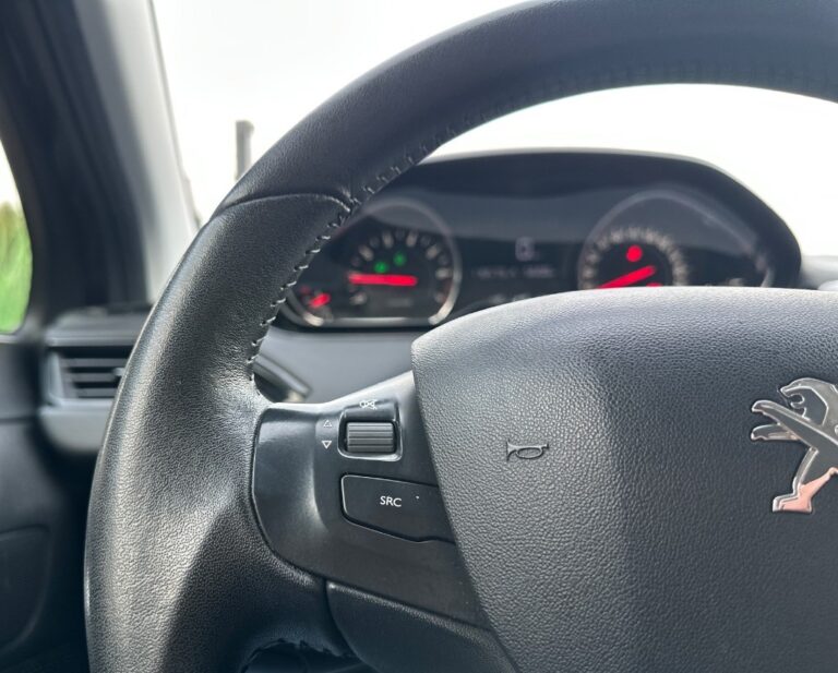 Peugeot 208 1.4 Vti Active