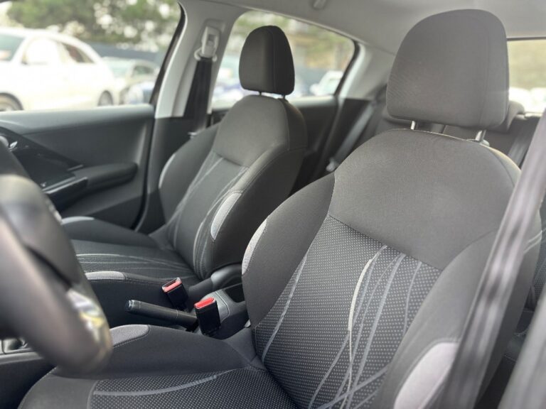 Peugeot 208 1.4 Vti Active