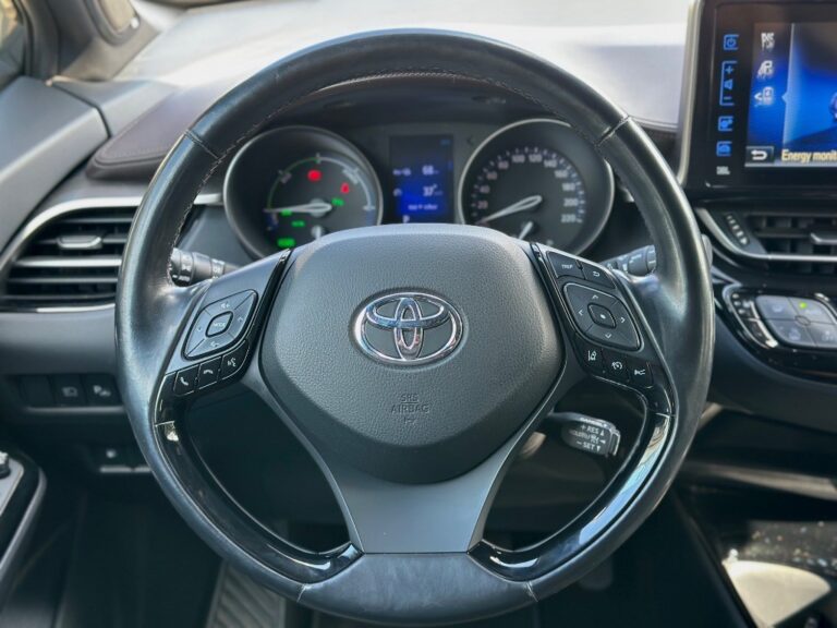 Toyota C-HR 1.8 Hybrid Executive E-CVT