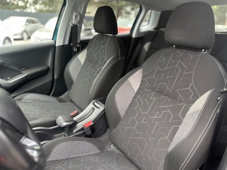 Peugeot 2008 1.2 PureTech Active