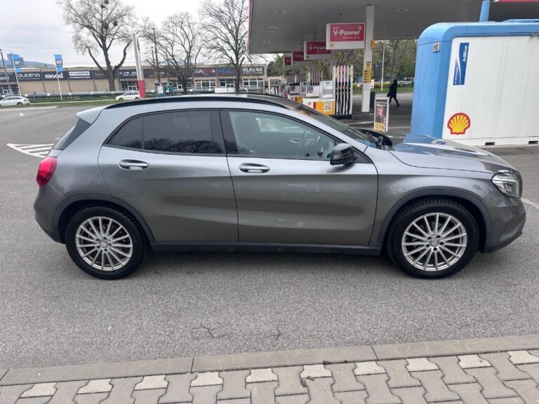 Mercedes-Benz GLA 200 d A/T