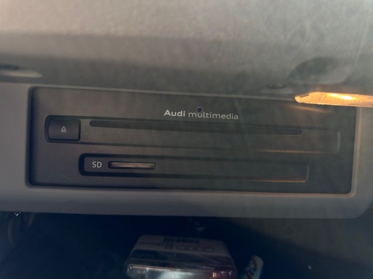 Audi A4 2.0 TDI 150k Manager