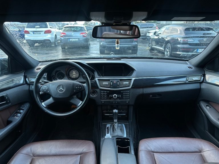 Mercedes-Benz E trieda Sedan 250 CDI Blue Elegance A/T