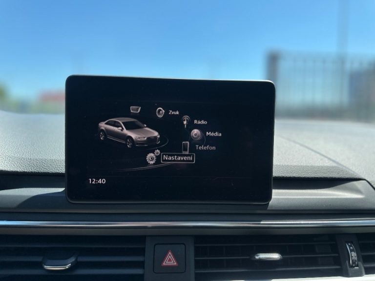 Audi A4 2.0 TDI 150k Manager