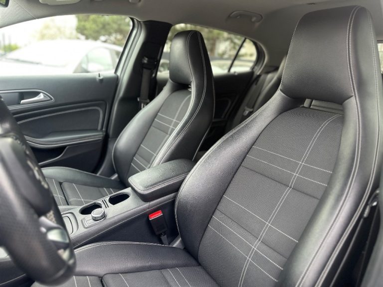Mercedes-Benz GLA 200 d A/T