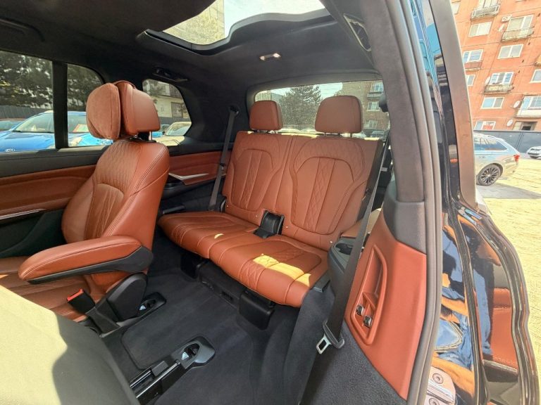 BMW X7 xDrive 40i A/T