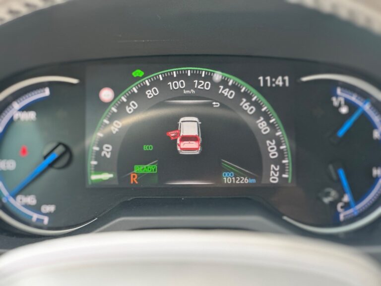 Toyota RAV4 2.5 Hybrid e-CVT Selection AWD