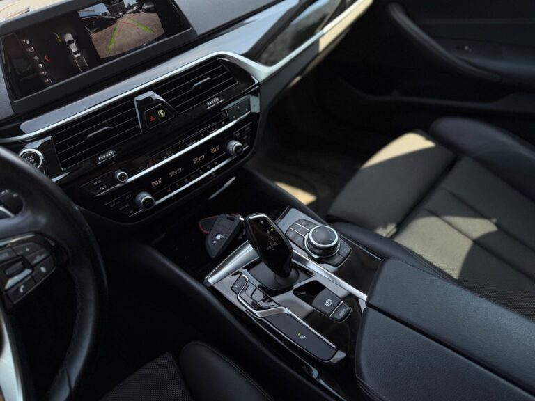 BMW Rad 5 520d xDrive A/T