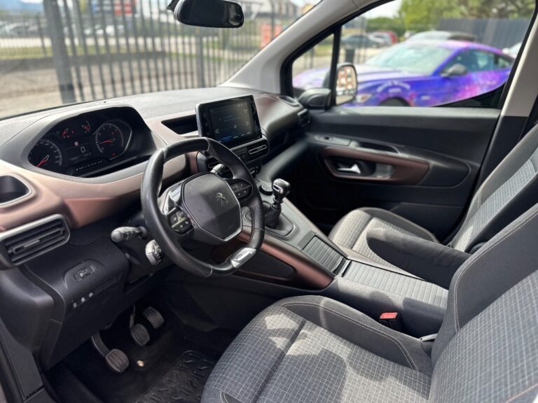 Peugeot Rifter Long 1.5 BlueHDi 100 GT Line