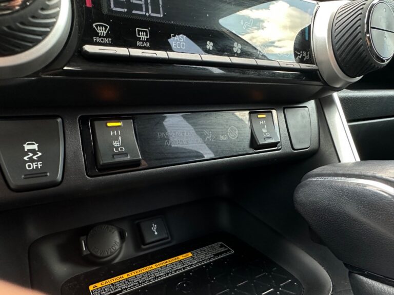 Toyota RAV4 2.5 Hybrid e-CVT Selection AWD