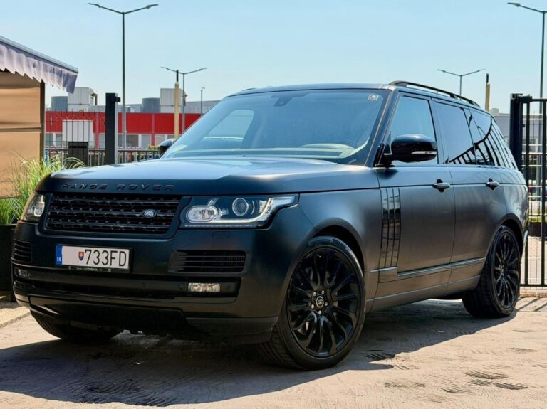 Land Rover Range Rover 4.4L SDV8 Vogue