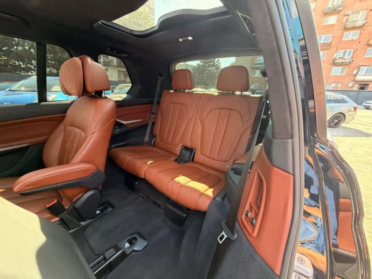BMW X7 xDrive 40i A/T