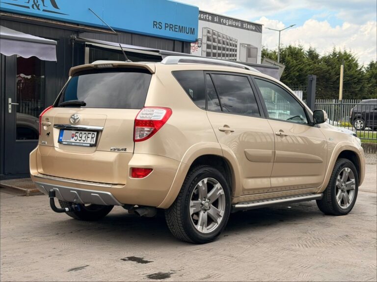 Toyota RAV4 2.2l D-CAT 150 Premium Navi A/T