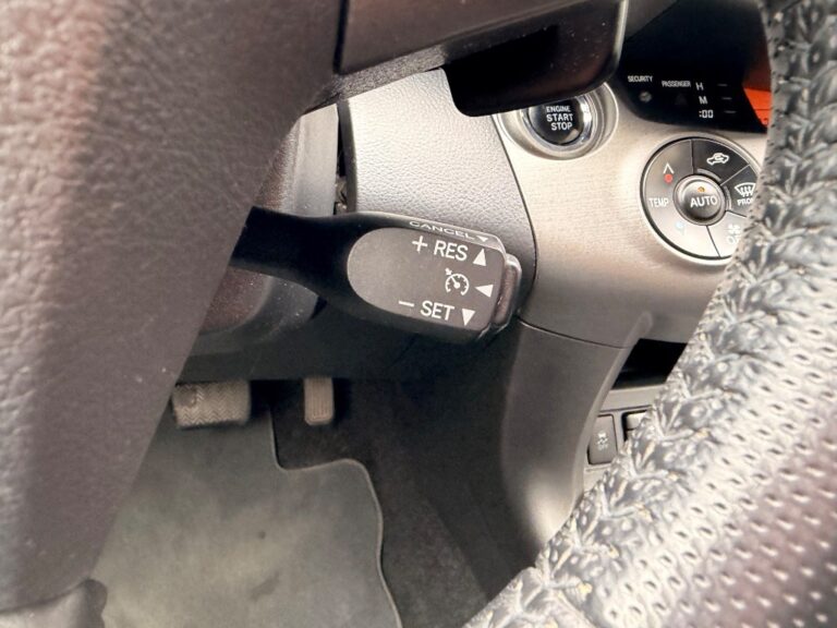 Toyota RAV4 2.2l D-CAT 150 Premium Navi A/T