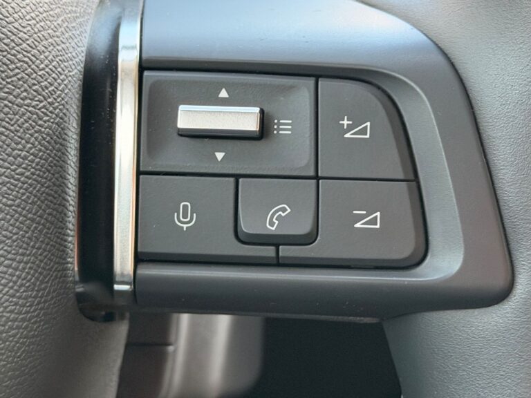 Citroën C4 X BlueHDi 130 S&S Shine Pack A/T