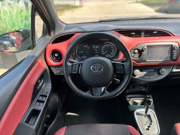Toyota Yaris 1.5 Hybrid Selection e-CVT