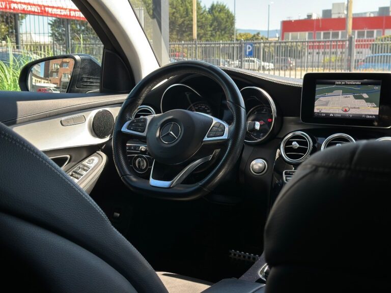 Mercedes-Benz GLC Kupé 220d 4MATIC A/T