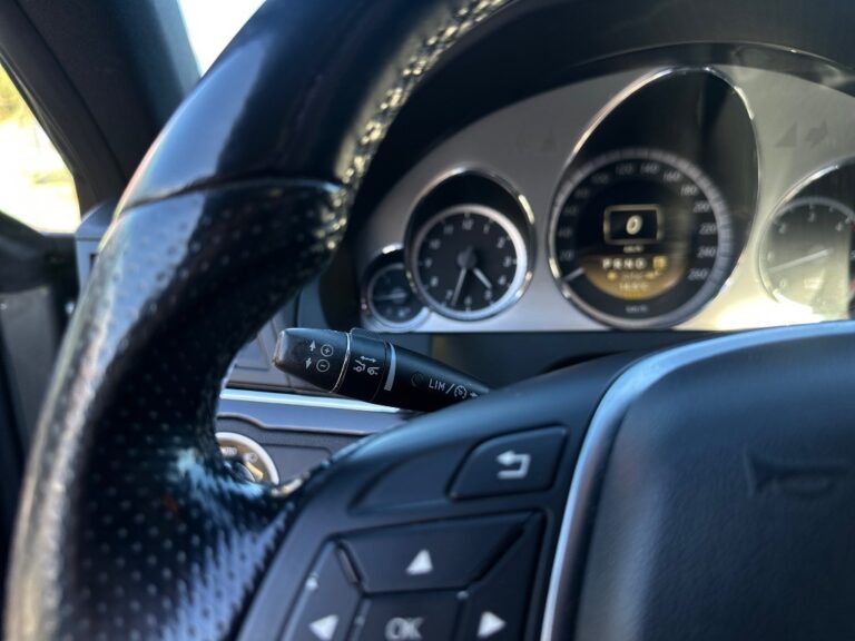 Mercedes-Benz E trieda Kupé 350 CDI BlueEFFICIENCY