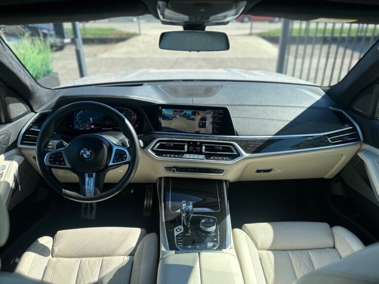 BMW X7 xDrive 40d mHEV A/T