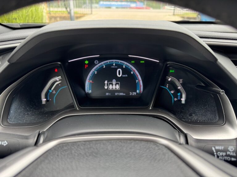 Honda Civic 1.0 DOHC VTEC Turbo Elegance CVT