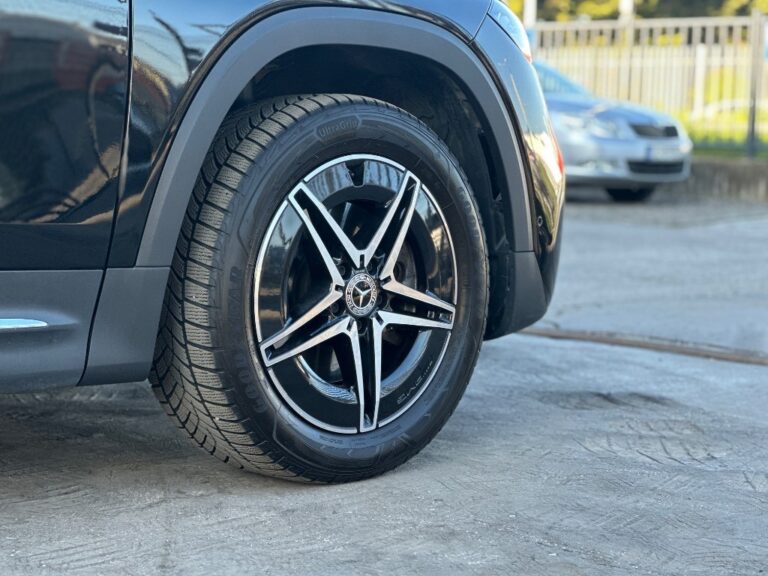 Mercedes-Benz EQB 300 4MATIC