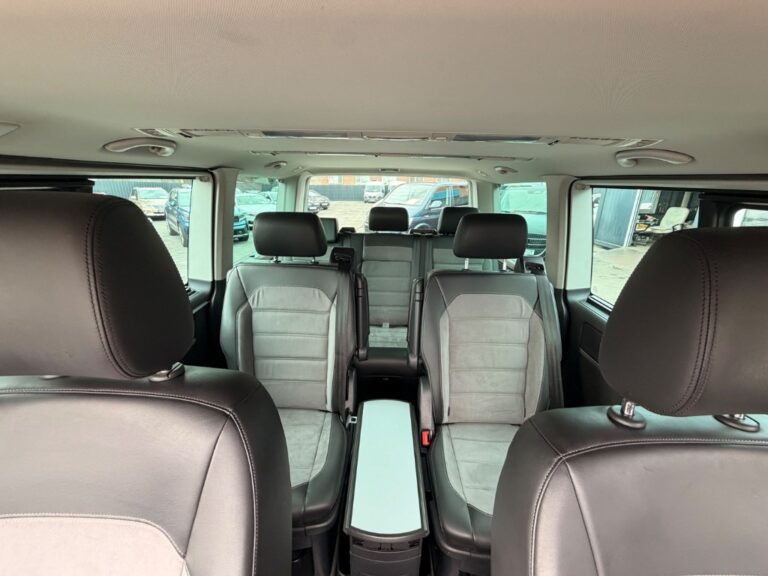 Volkswagen Multivan 2.0 BiTDI 199k Highline 4Motion DSG