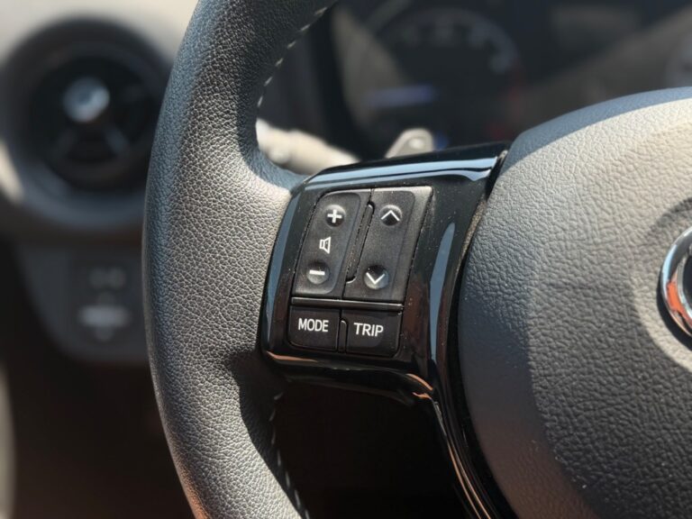 Toyota Yaris 1.5 VVT-iE Selection Multidrive S