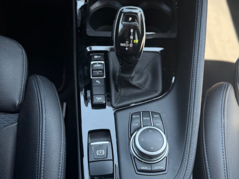 BMW X1 xDrive 18d A/T