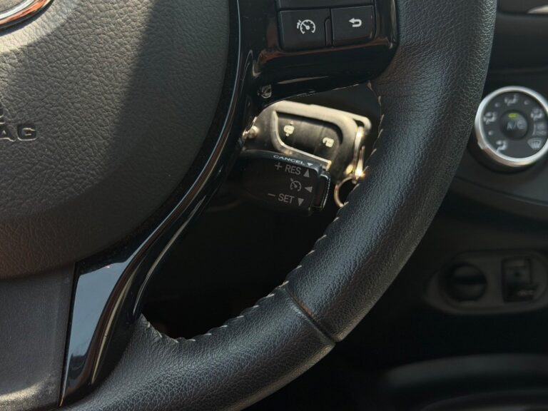 Toyota Yaris 1.5 VVT-iE Selection Multidrive S