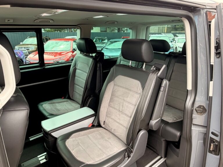 Volkswagen Multivan 2.0 BiTDI 199k Highline 4Motion DSG