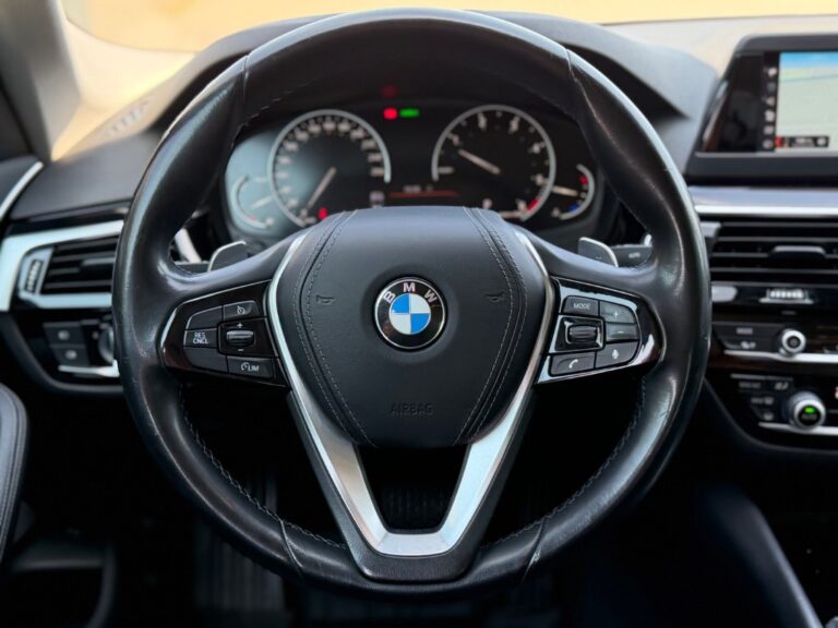 BMW Rad 5 520d xDrive A/T