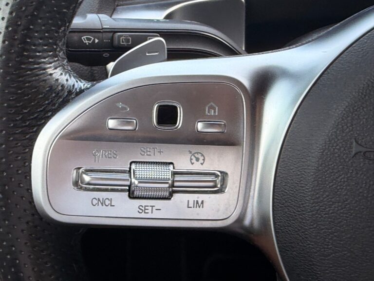 Mercedes-Benz GLB 200 A/T