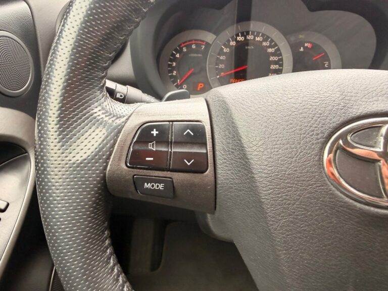Toyota RAV4 2.2l D-CAT 150 Premium Navi A/T