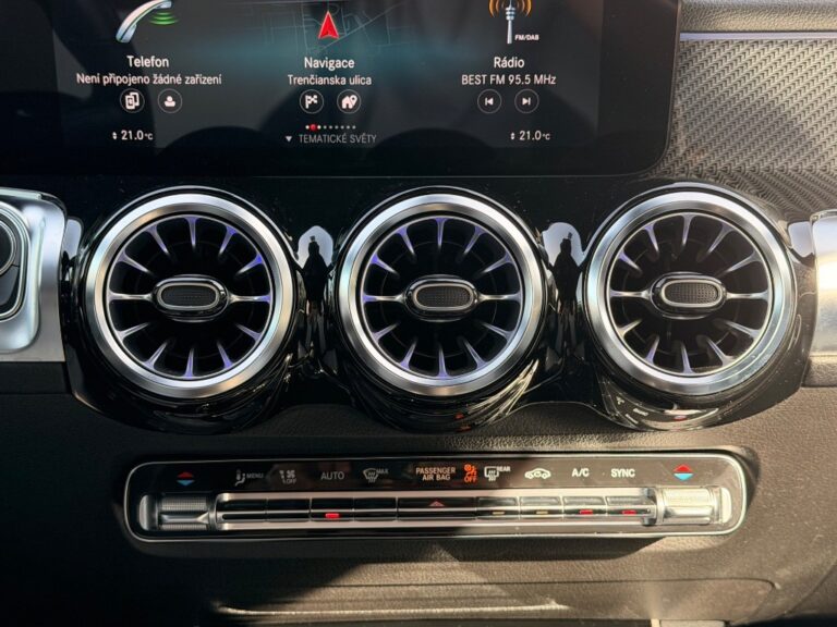 Mercedes-Benz GLB 200 A/T