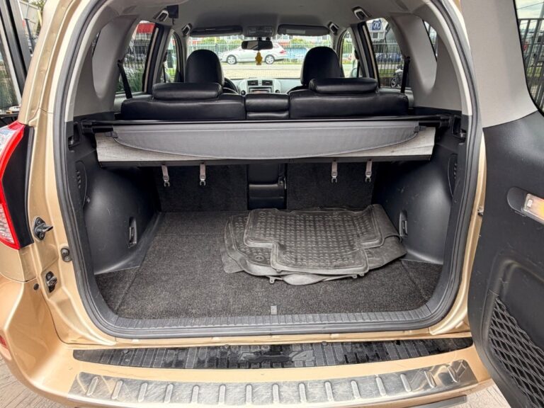 Toyota RAV4 2.2l D-CAT 150 Premium Navi A/T