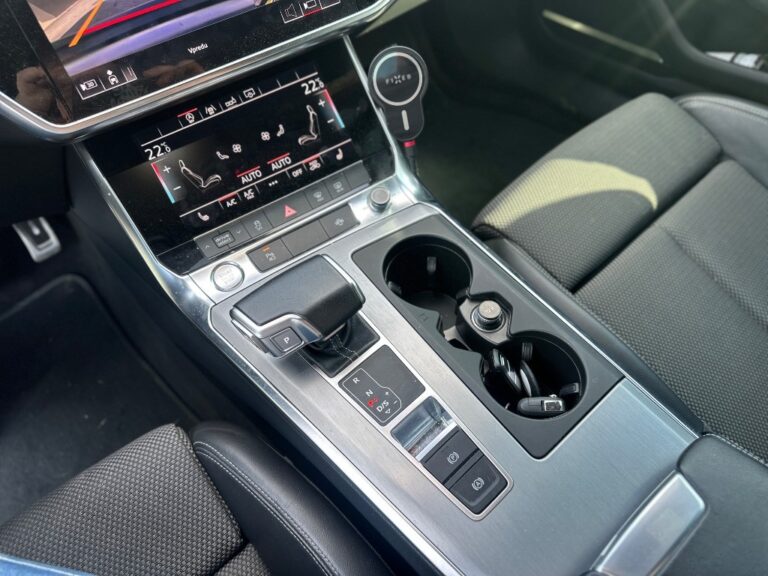 Audi A6 Avant S - LINE