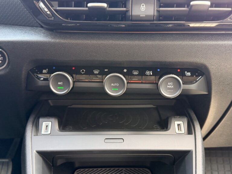 Citroën C4 X BlueHDi 130 S&S Shine Pack A/T
