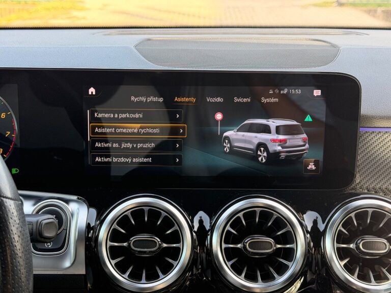 Mercedes-Benz GLB 200 A/T