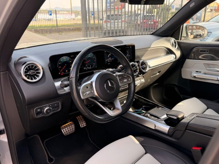 Mercedes-Benz GLB 200 A/T