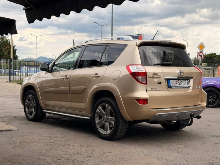 Toyota RAV4 2.2l D-CAT 150 Premium Navi A/T
