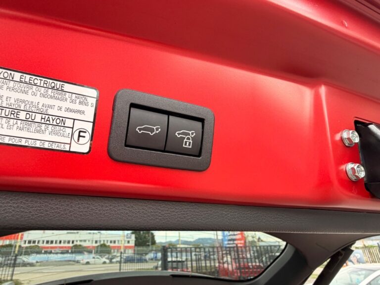 Toyota Corolla Cross 2.0L Hybrid GR Benzín+HEV