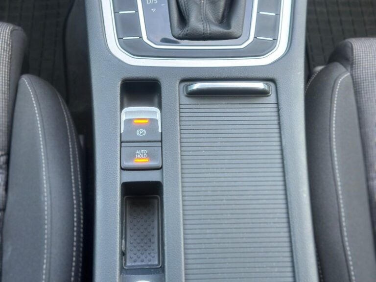 Volkswagen Passat Variant 2.0 TDI 190k BMT Highline DSG Business