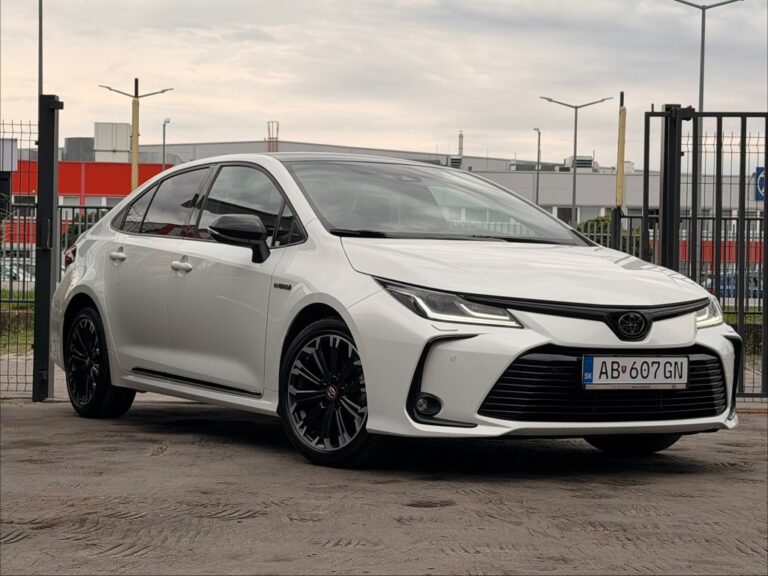 Toyota Corolla 1.8 Hybrid e-CVT GR Sport + Dynamic